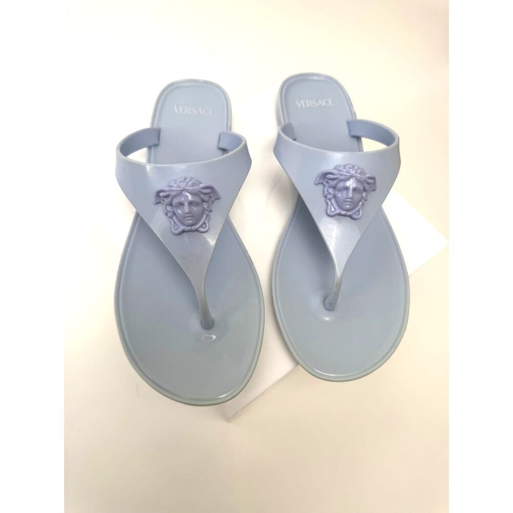 Versace NWOT Blue Rubber Medusa Flip Flop Thong Sandals – Size EU 37 / US 7 - Picture 9 of 10